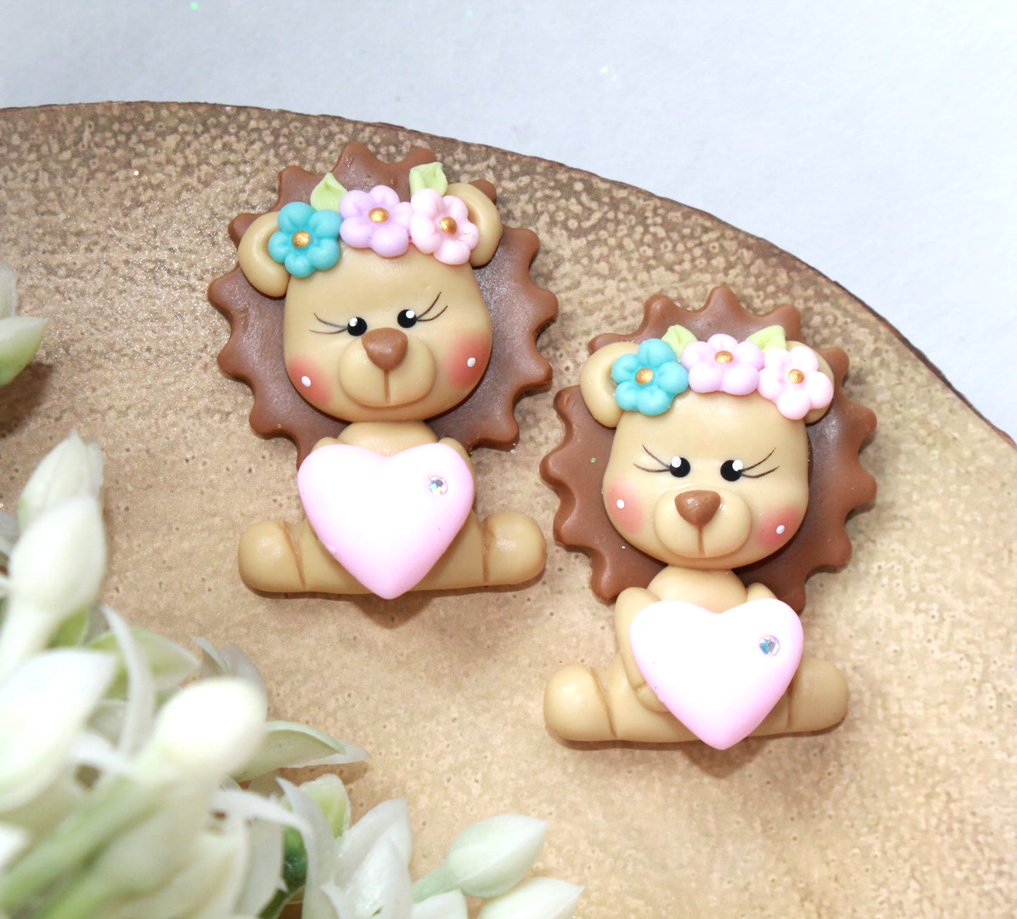 Diamante Lion With Flowers Flat Back Clay Embellishment